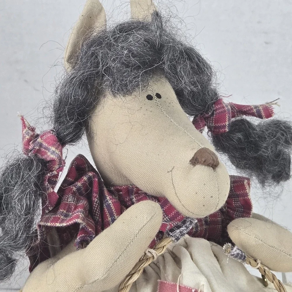 Plainfolk Kin Collection 1994 Handmade Wolf Young Un Doll Cottagecore Decor NOS